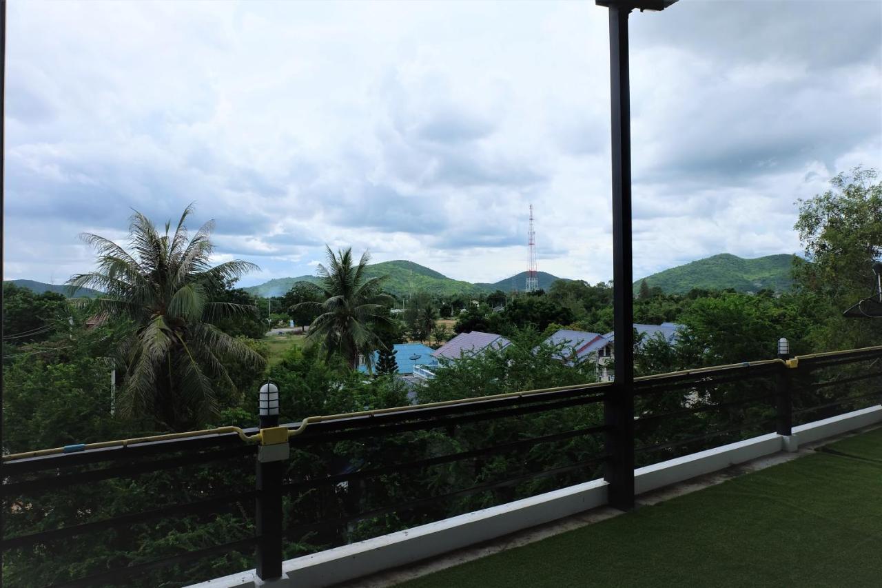 Rublom Chomview Pranburi Aparthotel Ban Nong Sua  Exterior photo