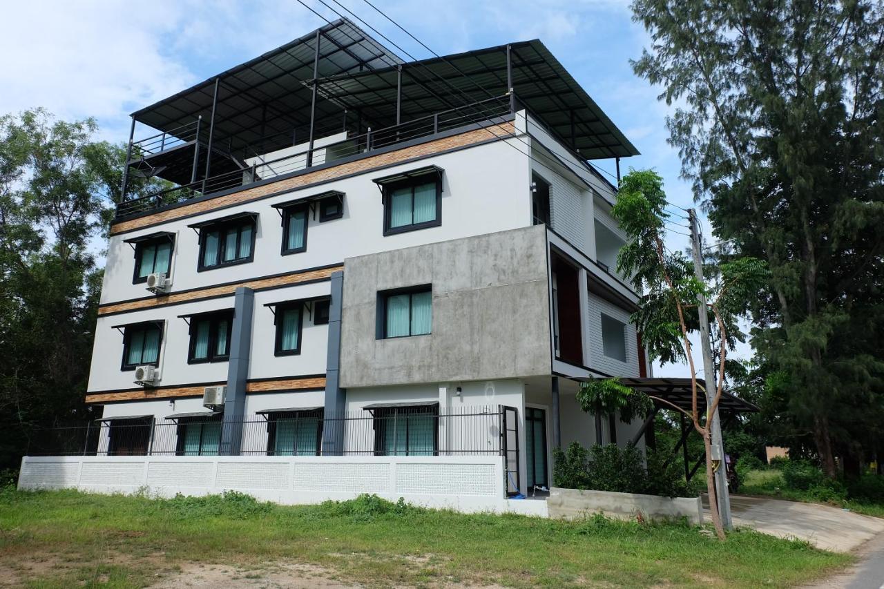 Rublom Chomview Pranburi Aparthotel Ban Nong Sua  Exterior photo